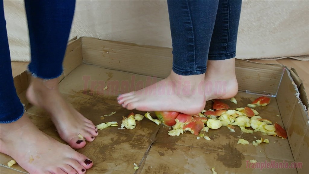 Megan Rachel Barefoot Apple Crush Want Feet Foot Fetish Videos